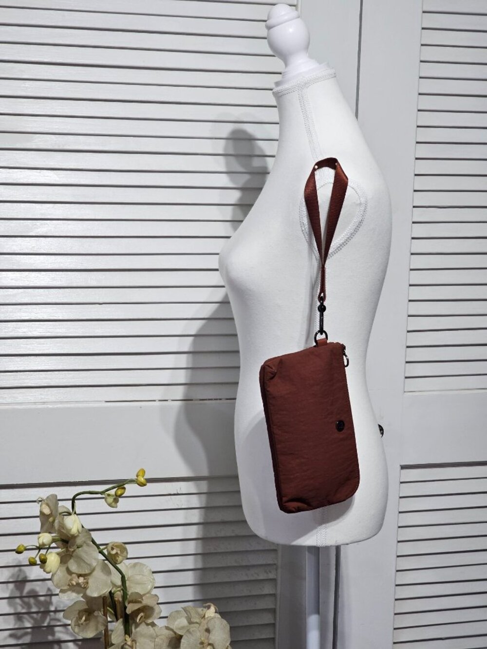 Lululemon Athletica Women's Brick Nylon Now and Always Pouch Wristlet 3307